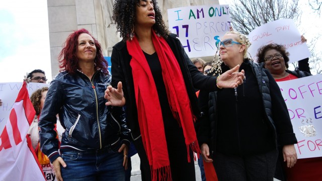 "BETTY" sings for Equal Pay